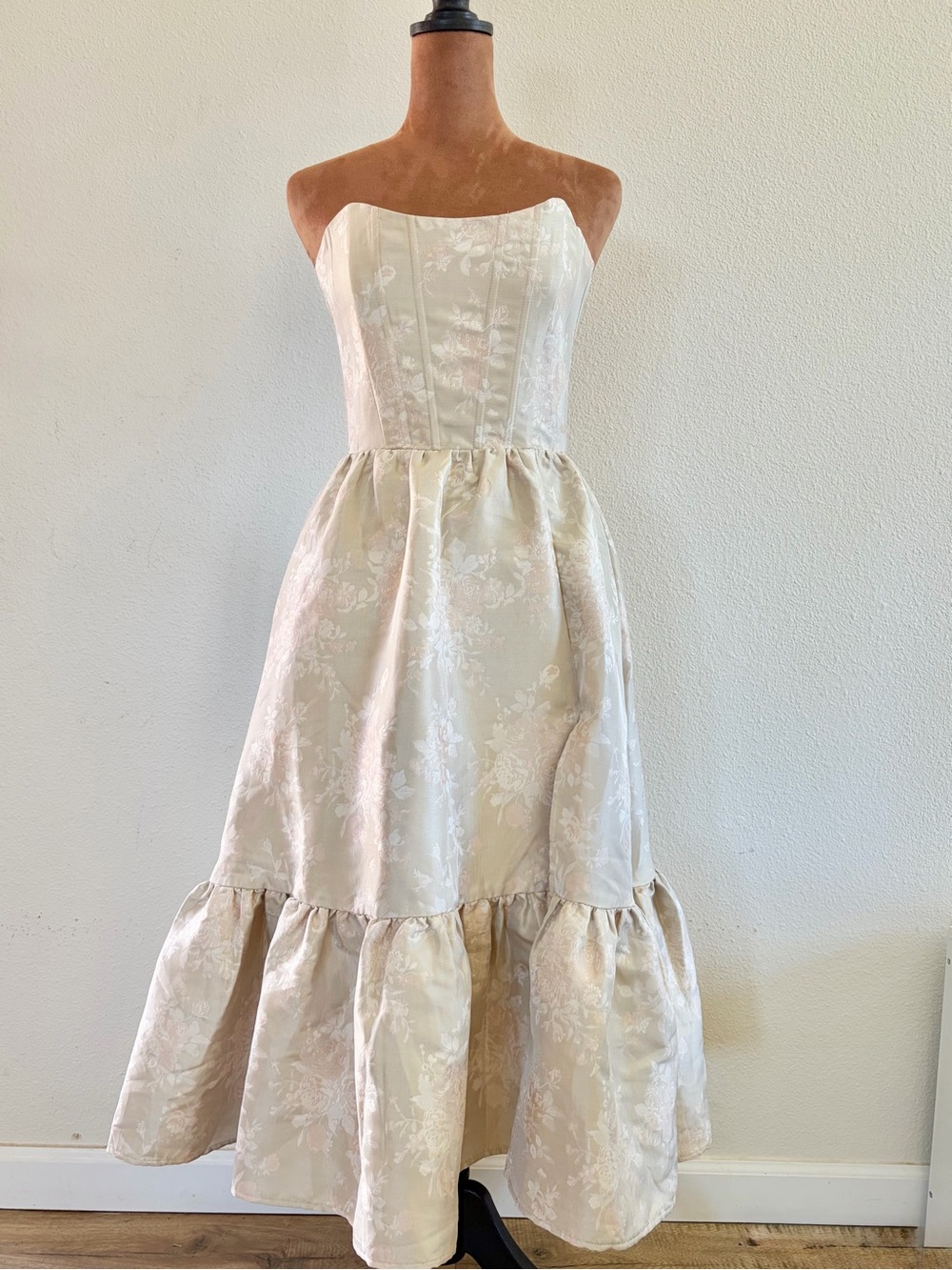 V. Chapman Virginia dress in Taupe Windsor Brocade